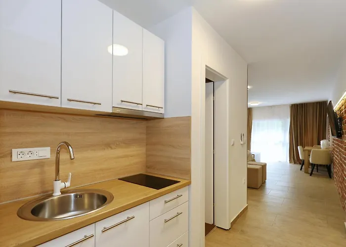 Zadar City Studios شقة