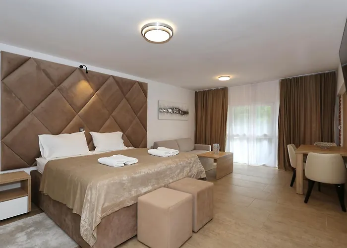Zadar City Studios شقة