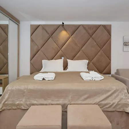 Zadar City Studios 公寓 *